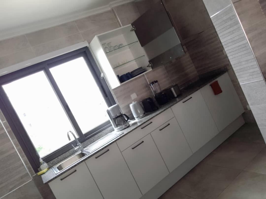Luxury Suites Chester One Dakar Eksteriør billede